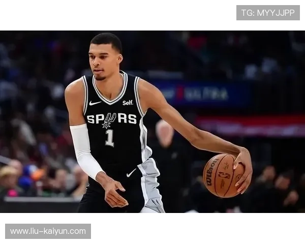 维克托·文班亚马在NBA常规赛中表现亮眼,文班亚马身高